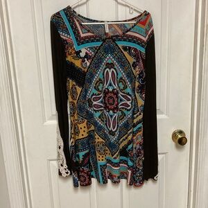 3/$20 bundle and save… 
Cezanne Multicolor Geometric Blouse